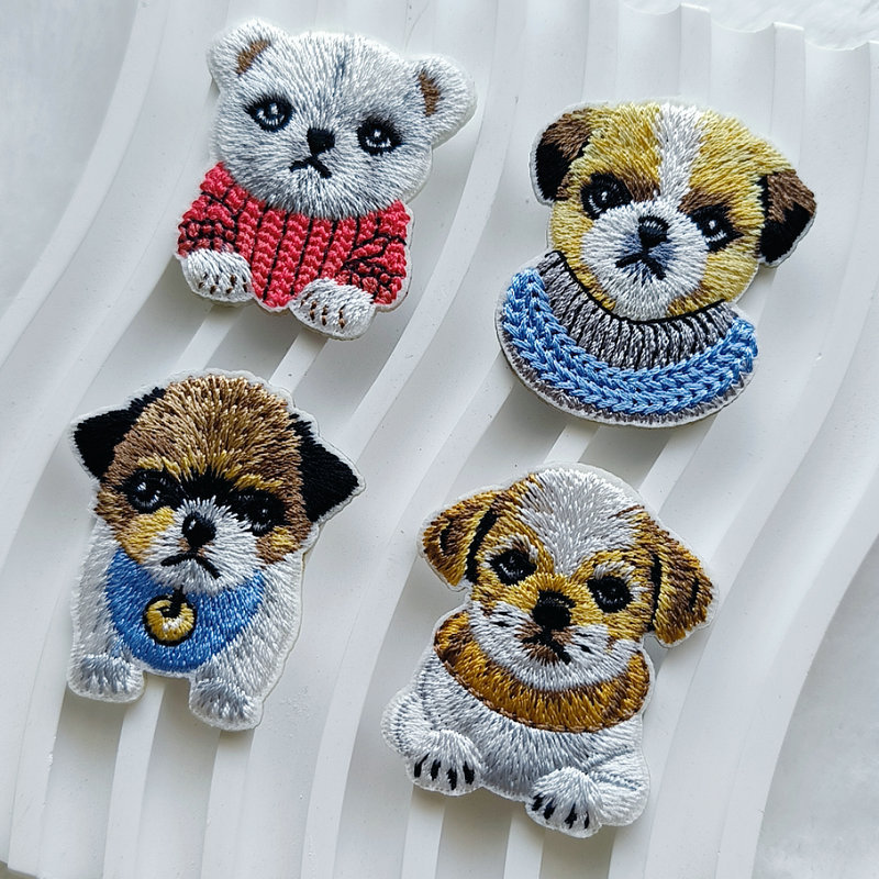 Нашивка с вышивкой милого щенк – обзор и цена Phone Cases The Dairy