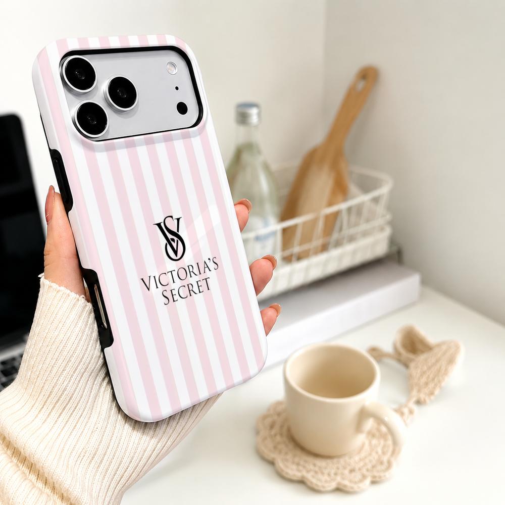 Крутой чехол-пленка V-Victoria – обзор и цена Phone Cases Louis Vuitton